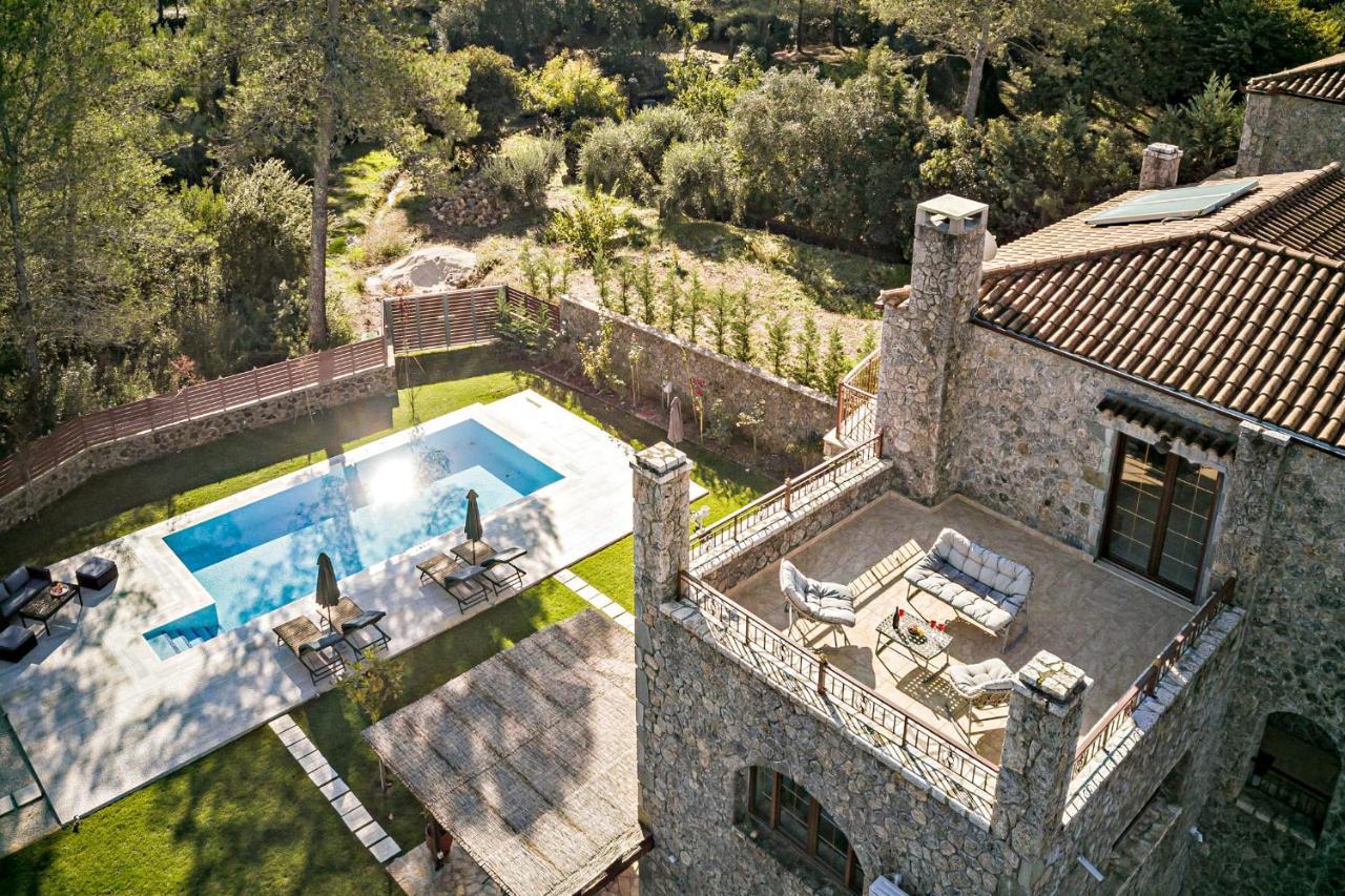 Filia Stone Villa Gouvia Eksteriør billede