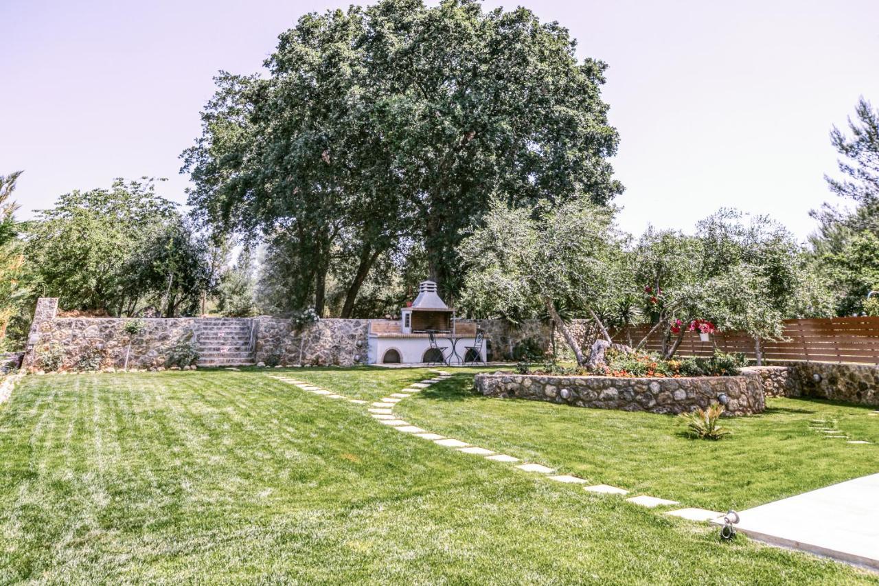 Filia Stone Villa Gouvia Eksteriør billede